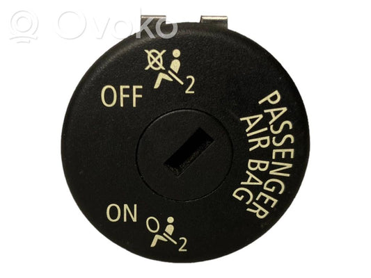 Passenger airbag switch
