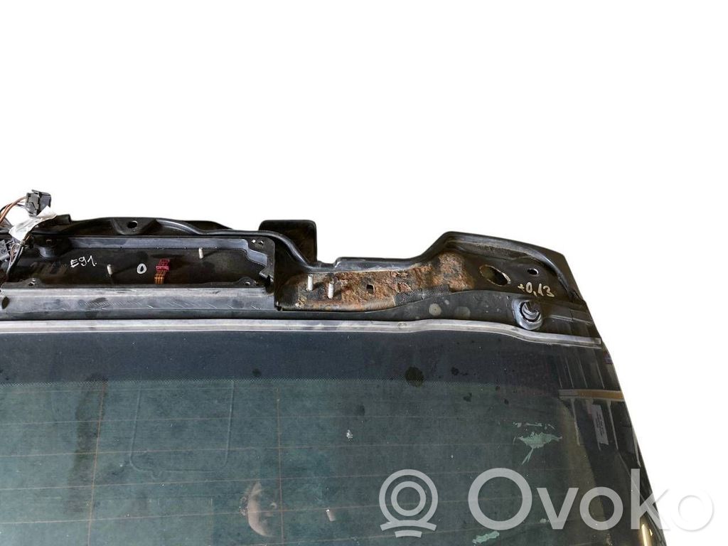 Aizmugurējais stikls