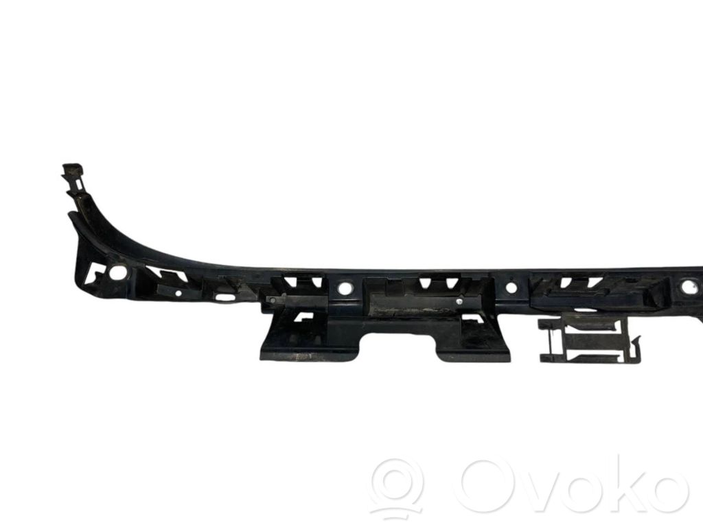 Rear bumper mounting bracket