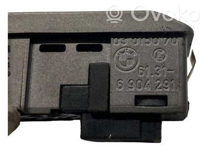 Jumta lūkas slēdzis