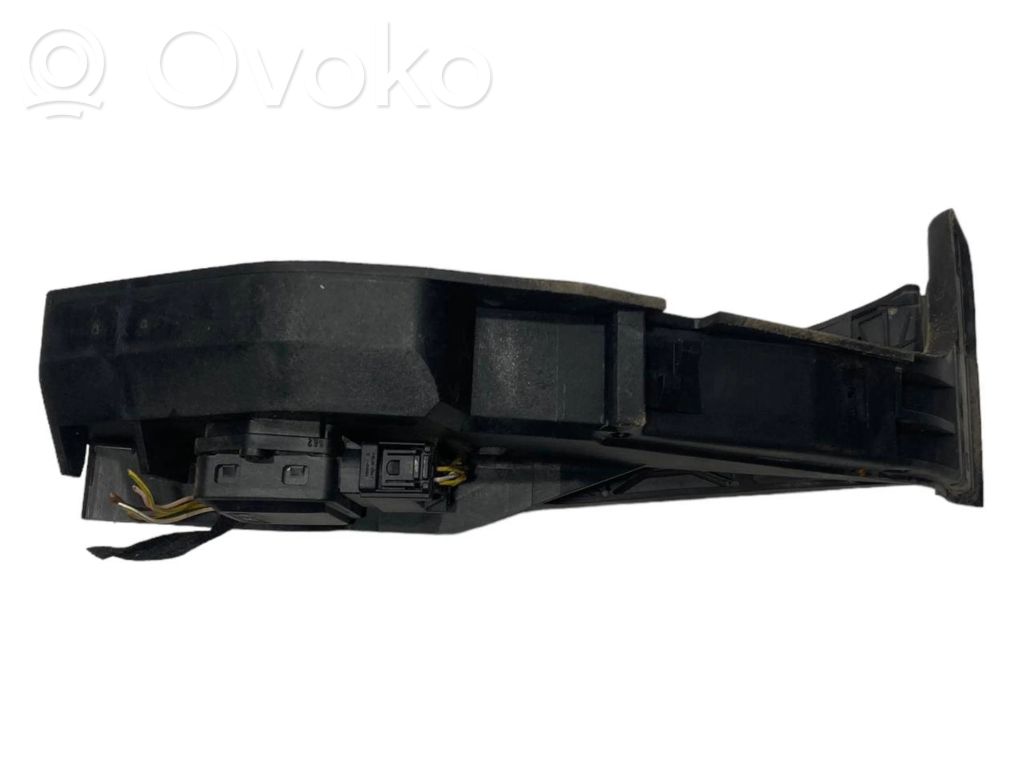 Педаль акселератора