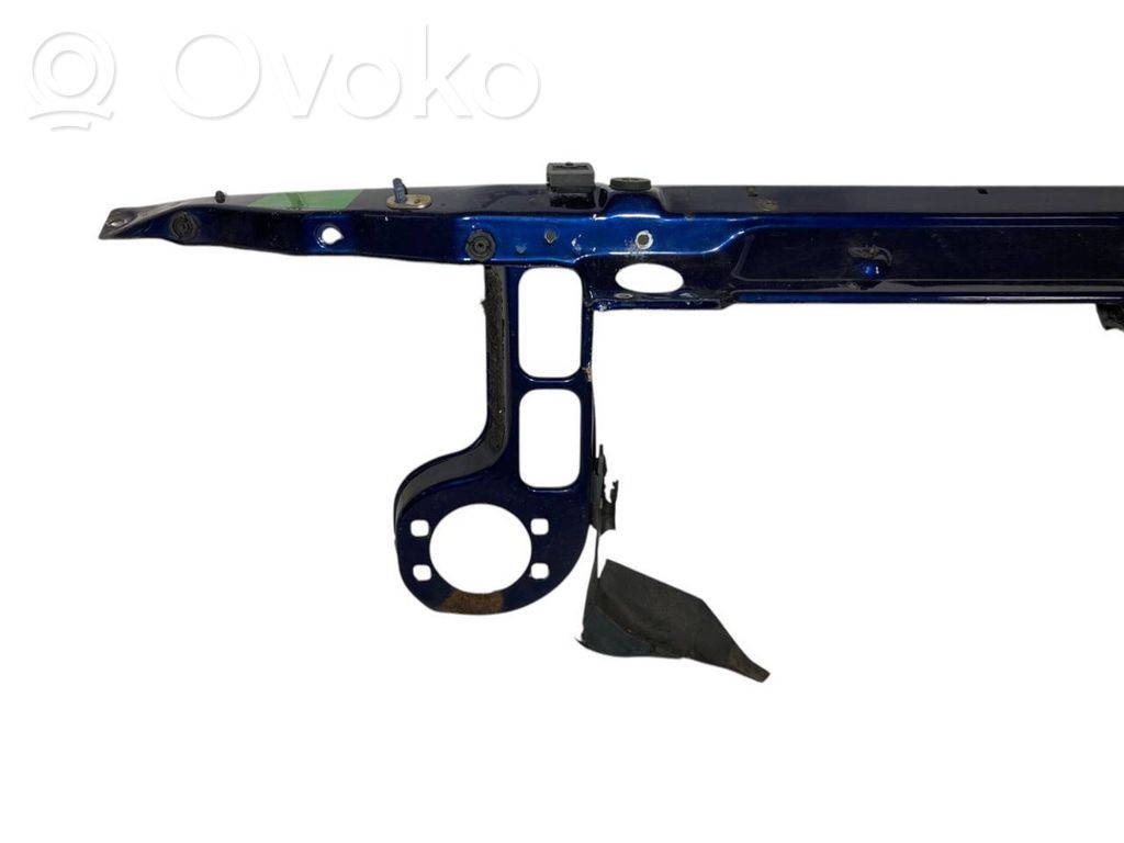 Radiatoru paneļa turētājs (televizora)