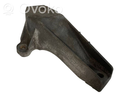 Dzinēja nostiprināšanas stiprinājums-kronšteins