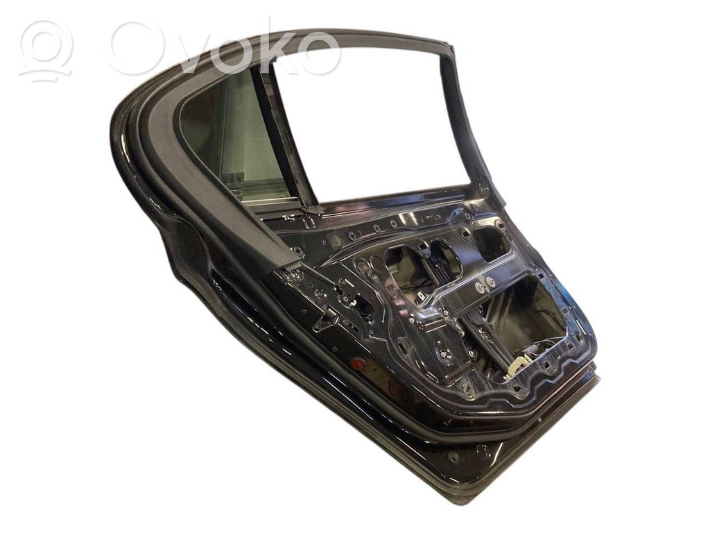 Задняя дверь