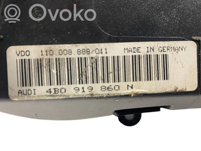 Speedometer (in the instrument panel)