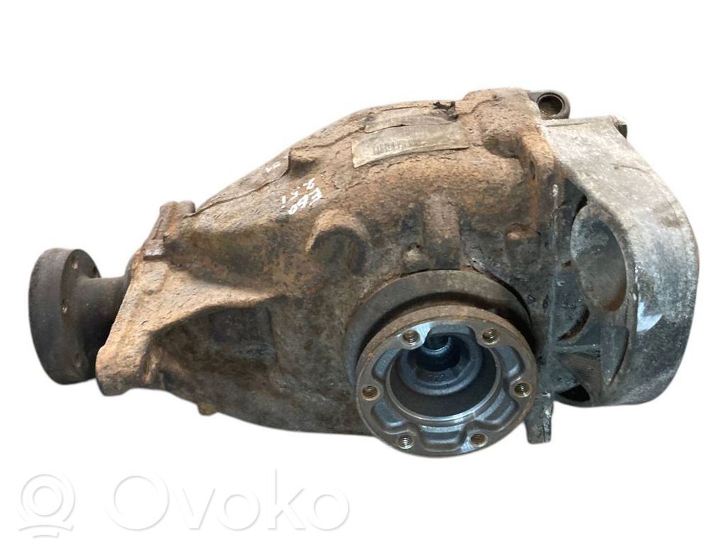 Aizmugurējais reduktors