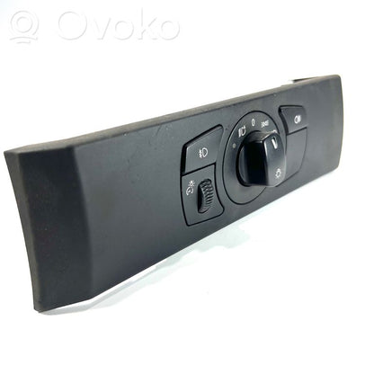 Headlight switch