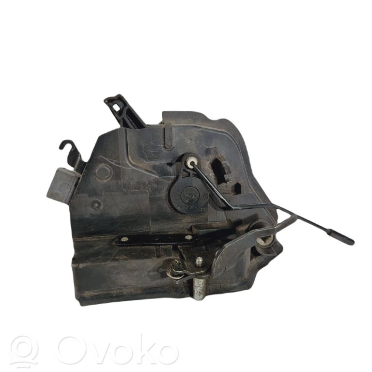 Aizmugures durvju atvēršanas slēdzis