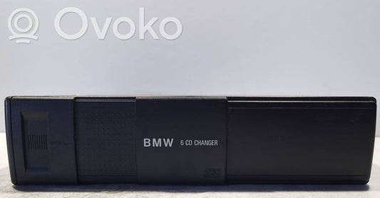 Radio / CD/DVD player / navigation