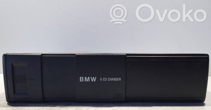 Radio / CD/DVD atskaņotājs / navigācija