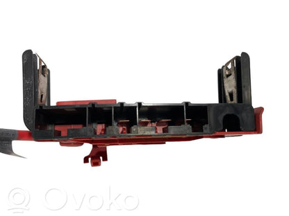 Positive wire connection assembly
