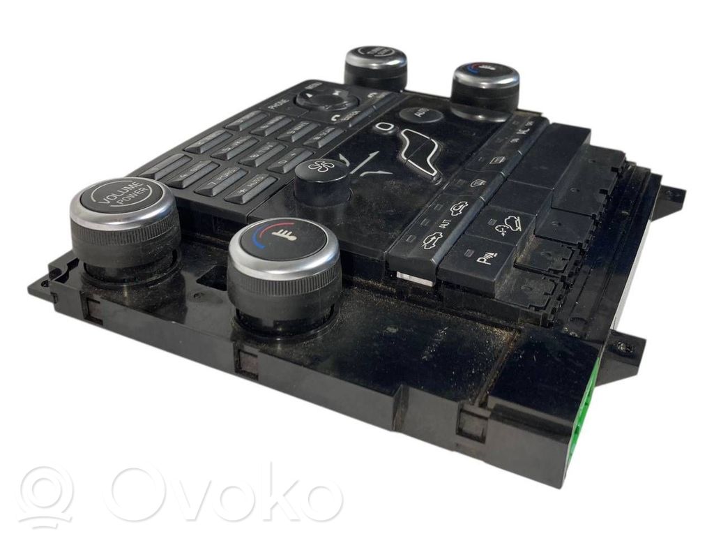 Gaisa kondicioniera / klimata kontroles / salona apsildes vadības bloks (salonā)