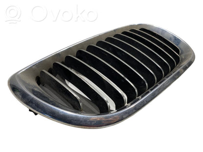 Top grille
