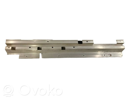 Cita veida bagāžnieka dekoratīvās apdares detaļa