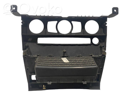 Klimata kontrole / mazā radiatora vadības dekoratīvā apdare