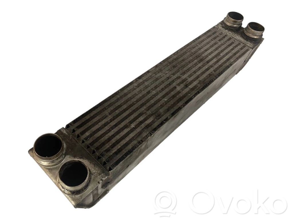 Starpdzesētāja radiators