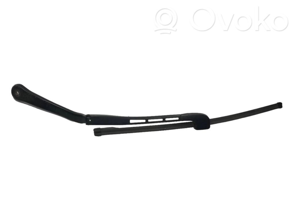 Windshield wiper arm