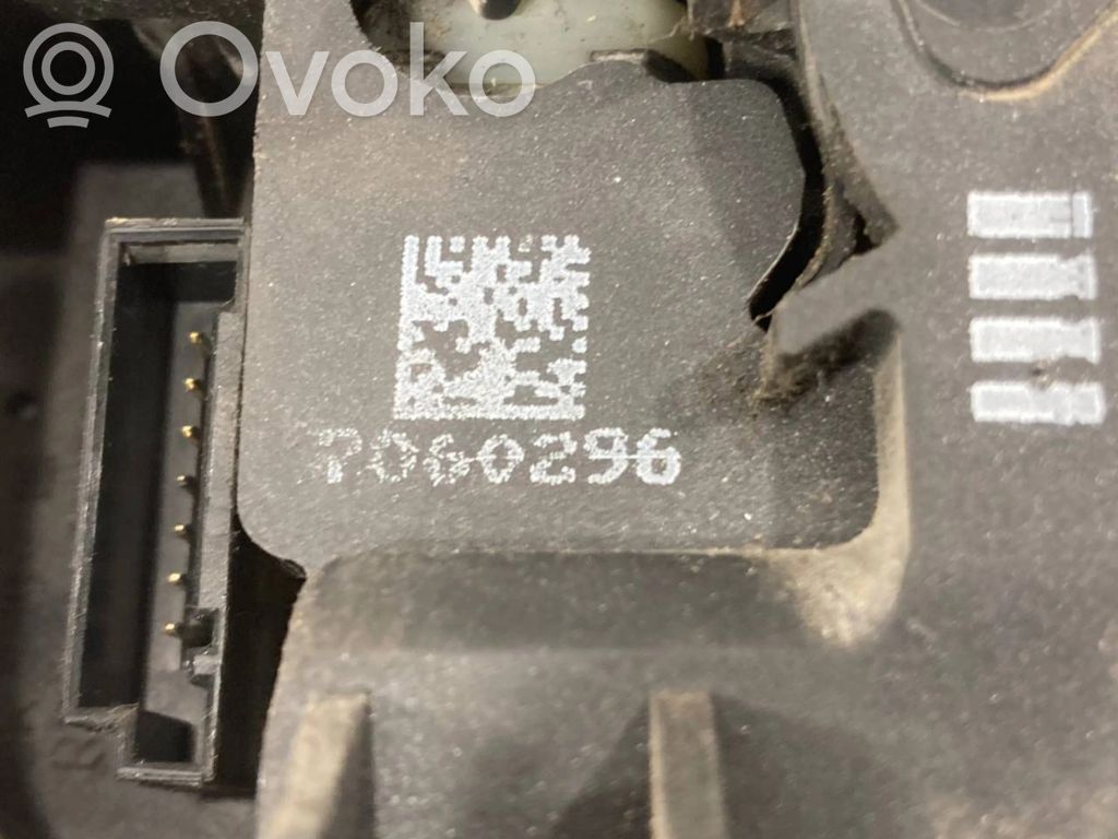 Aizmugurē slēdzene