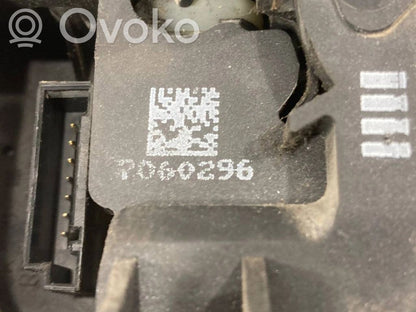 Aizmugurē slēdzene