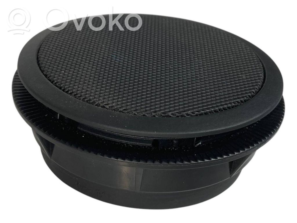 Динамик(и) в передней двери