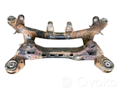 Pusrāmis aizmugurējais / priekšējais