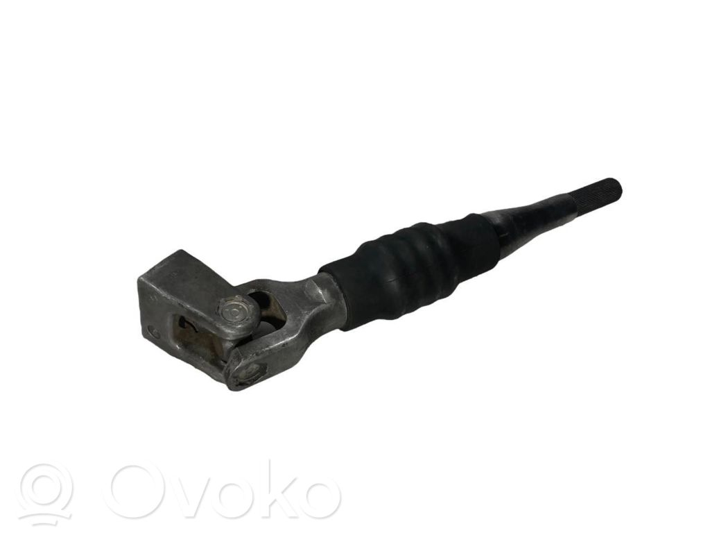 Kardāna / stūres krustsavienojums