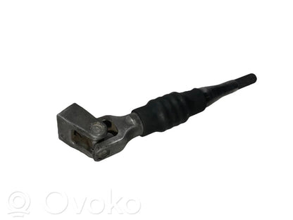 Kardāna / stūres krustsavienojums