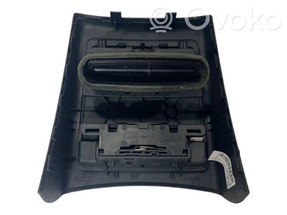 Aizmugurējā gaisa - ventilācijas reste