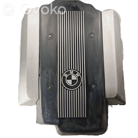 Крышка двигателя (декоративная отделка)