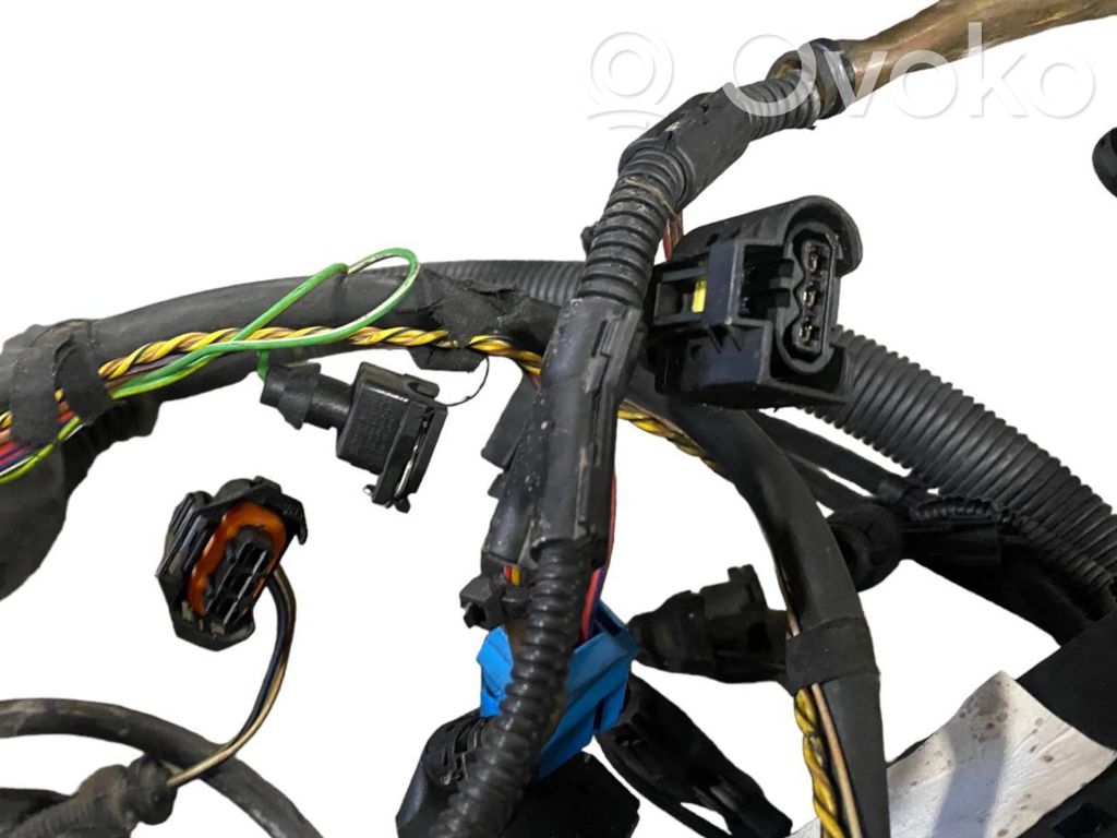 Dzinēja vadu instalācija