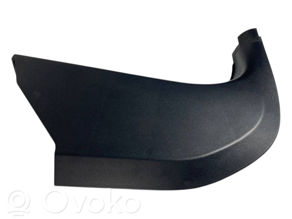 Kāju zonas sānu dekoratīvā apdare