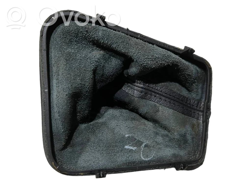 Декоративная отделка рычага переключения передач (кожа, наконечник)