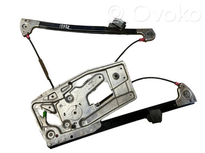 Priekšpusē elektriskā loga pacelšanas mehānisma komplekts