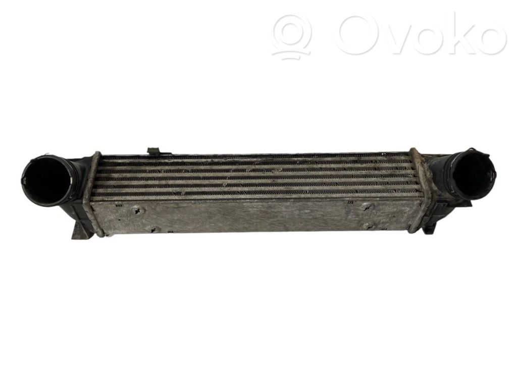 Starpdzesētāja radiators