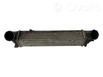 Starpdzesētāja radiators