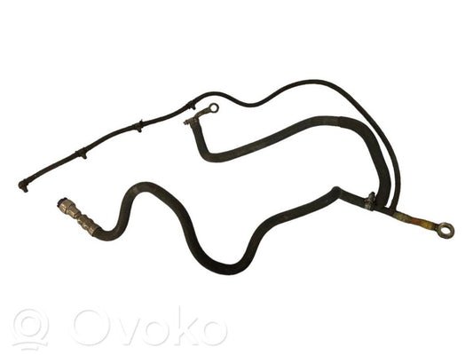 Degvielas caurulīte (-es)