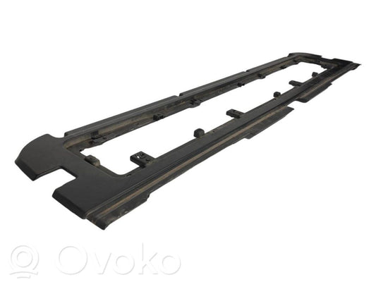 Luggage compartment trim