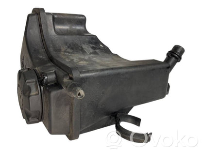 Dzesēšanas šķidruma izplešanās tvertne