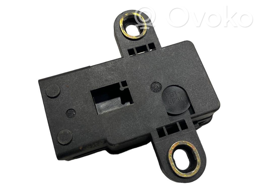 ESP (elektroniskās stabilitātes programmas) sensors (paātrinājuma sensors)