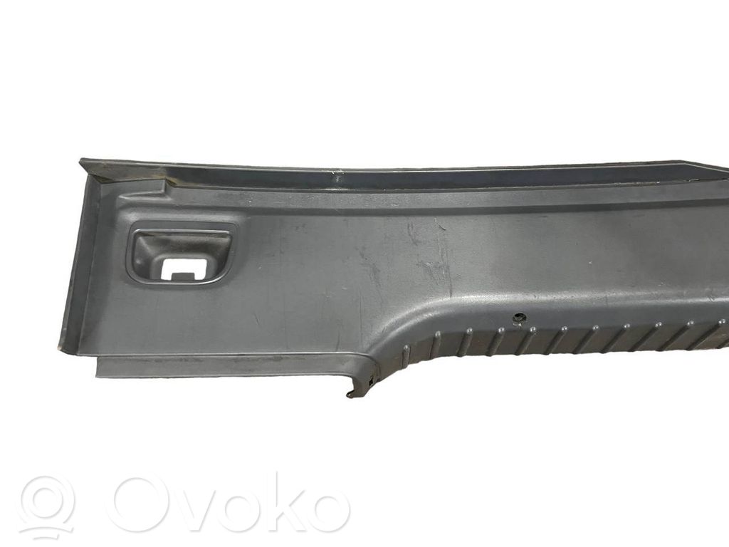 Trunk decorative trim