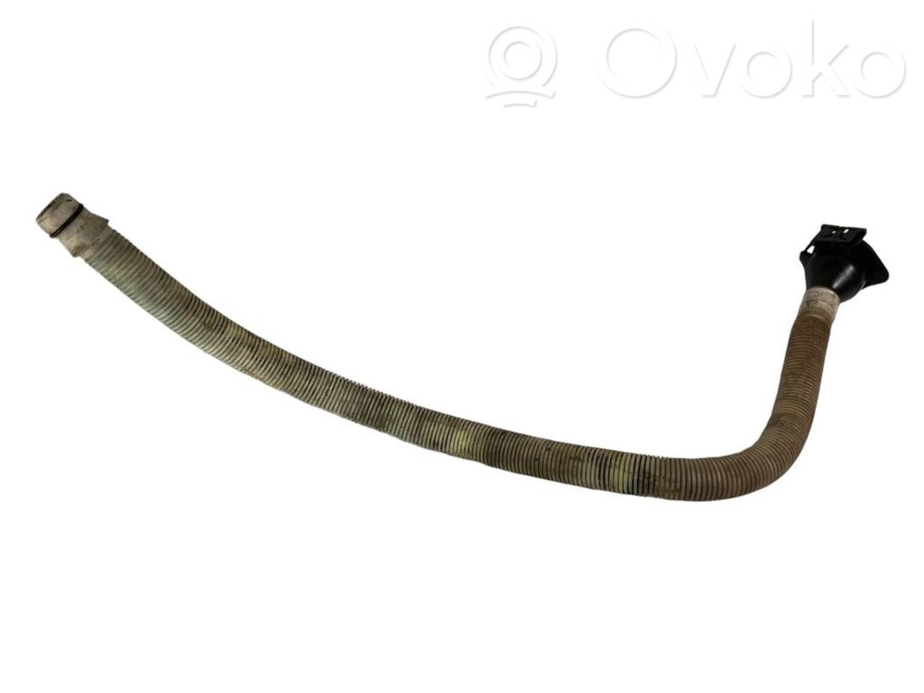 Washer fluid pipe(s) for the front window