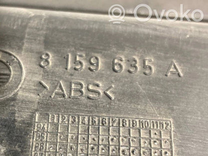 Priekšējo durvju apdare