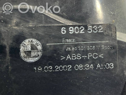 Aizmugurējais lukturis virsbūvē