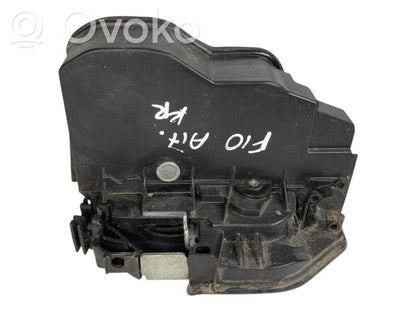 Aizmugurē slēdzene