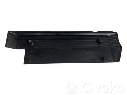 Engine cover (decorative trim)