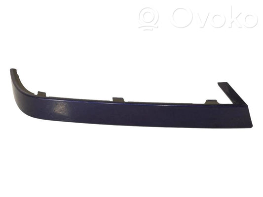 Aizmugurējā luktura dekoratīvā apdare