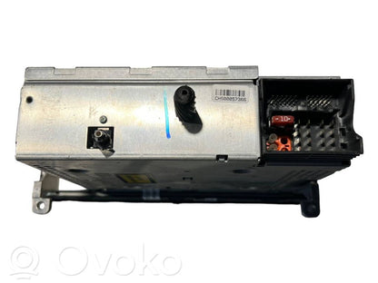 Radio / CD/DVD atskaņotājs / navigācija