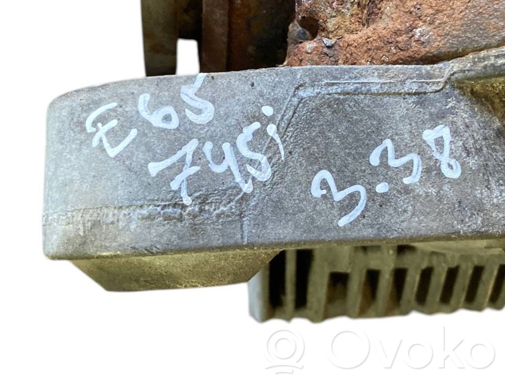 Aizmugurējais reduktors