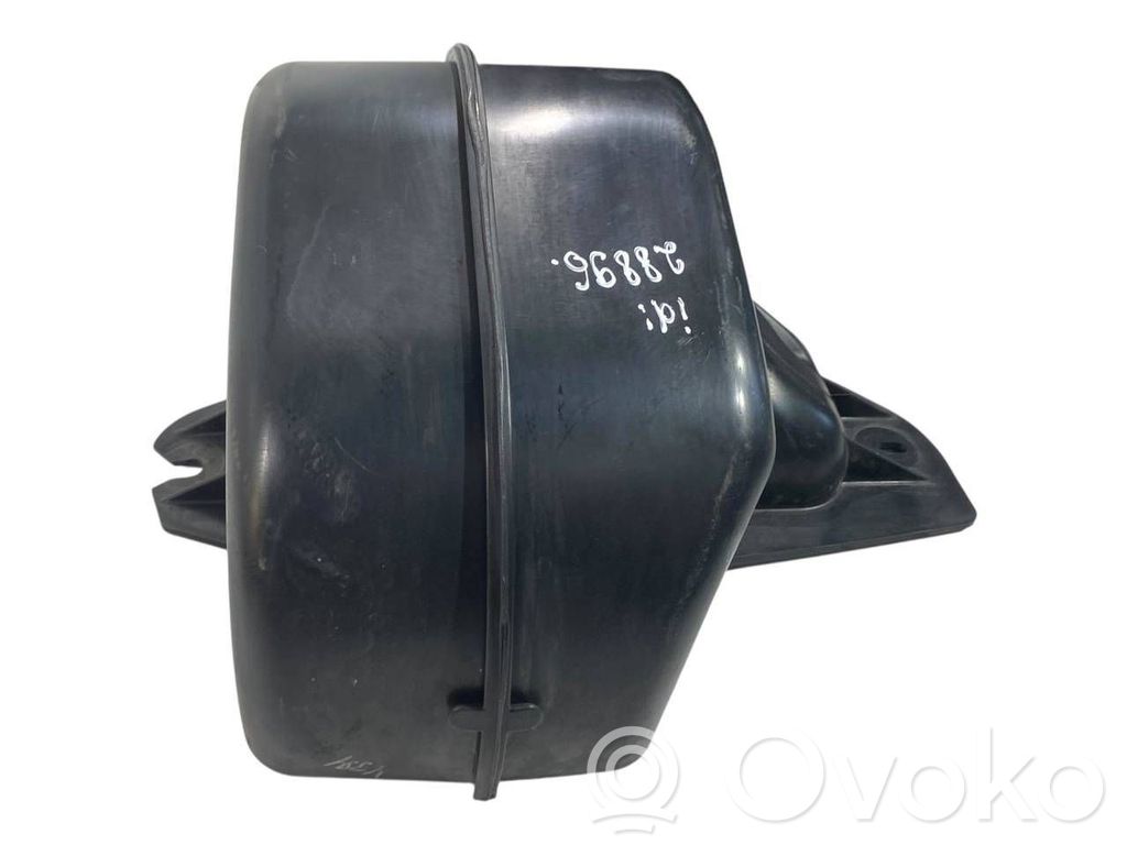 Salona gaisa mezgla plastmasas korpuss