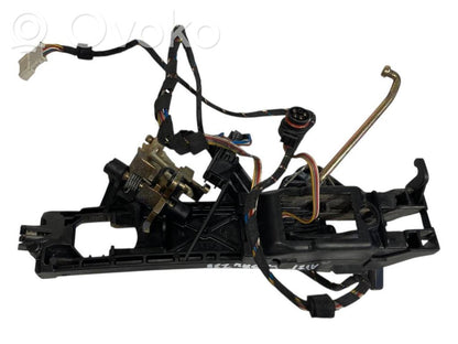 External opening handle